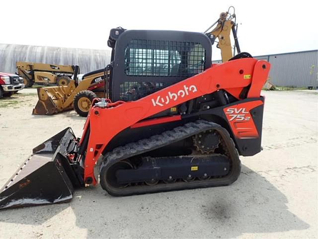 Image of Kubota SVL75-2 equipment image 2