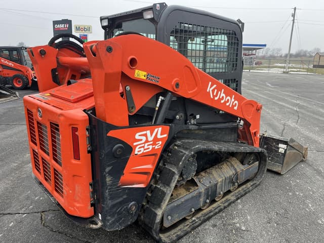 Image of Kubota SVL65-2 equipment image 2