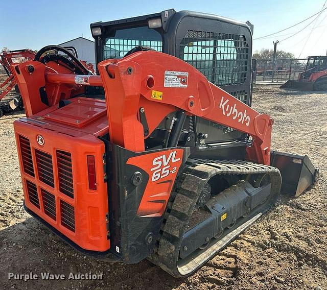 Image of Kubota SVL65-2 equipment image 4