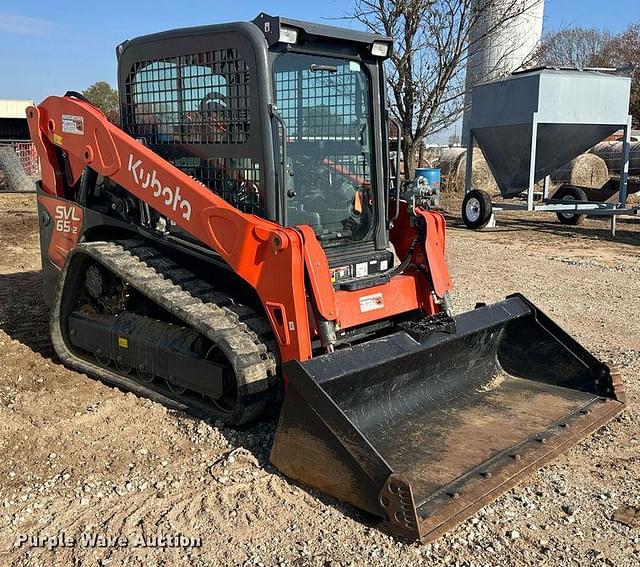 Image of Kubota SVL65-2 equipment image 2