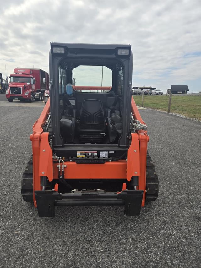 Image of Kubota SVL65-2 equipment image 1
