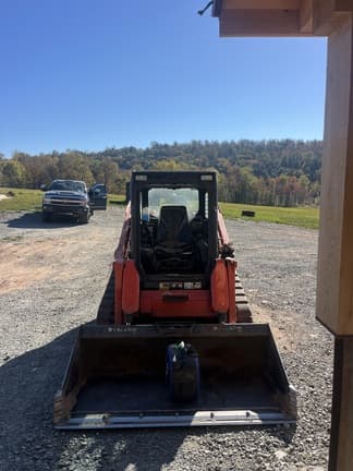 Image of Kubota SVL75 equipment image 2