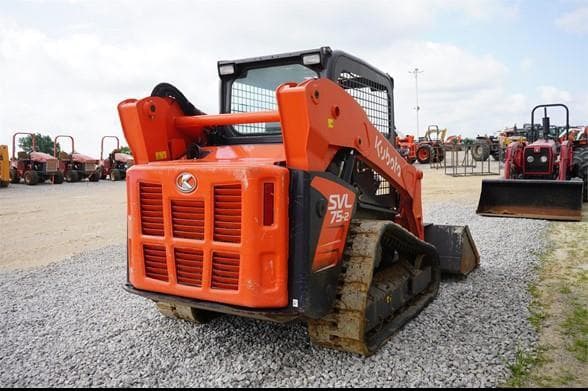 Image of Kubota SVL75-2 equipment image 3