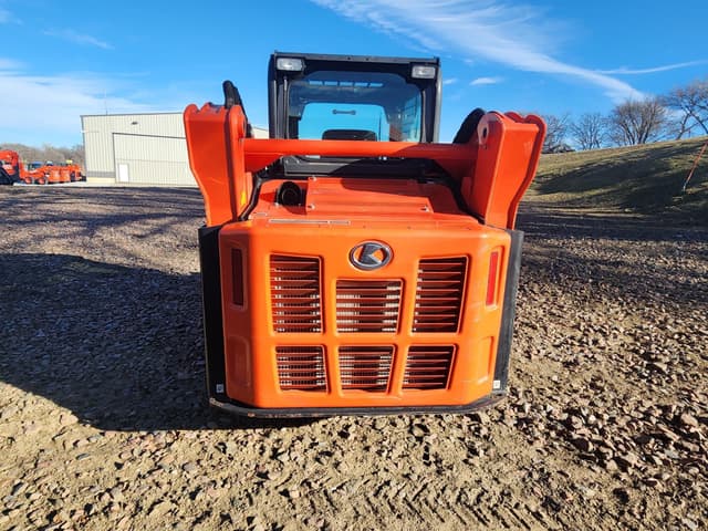 Image of Kubota SVL75-2 equipment image 4
