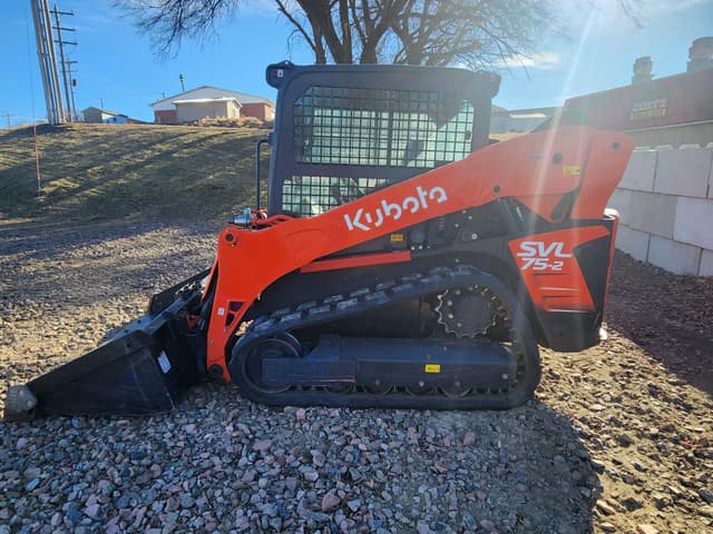 Image of Kubota SVL75-2 equipment image 2