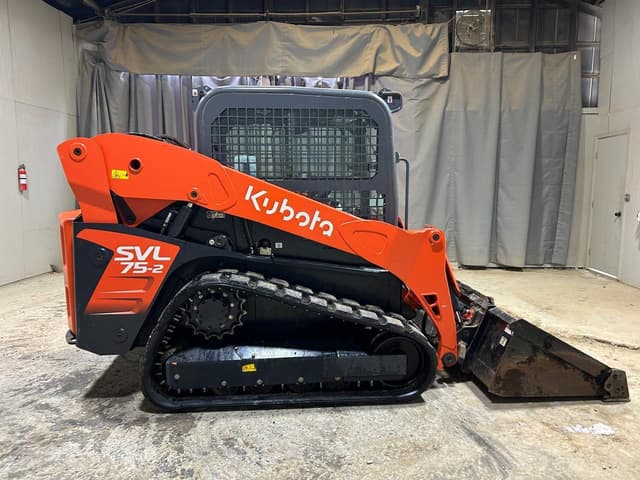 Image of Kubota SVL75-2 equipment image 4