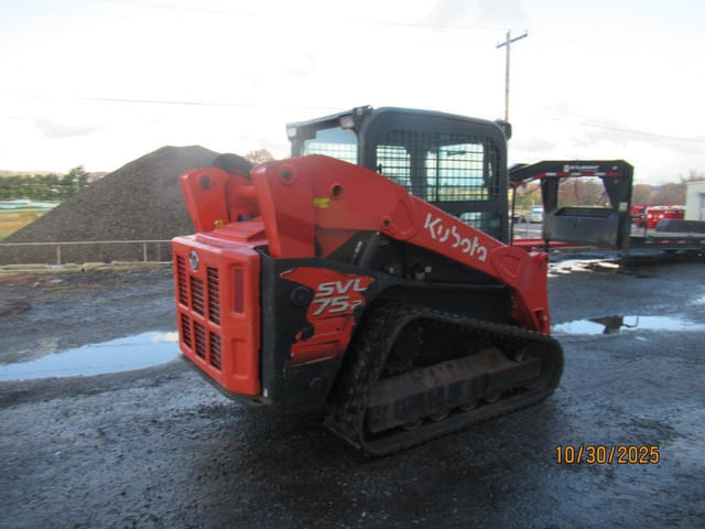 Image of Kubota SVL75-2 equipment image 2
