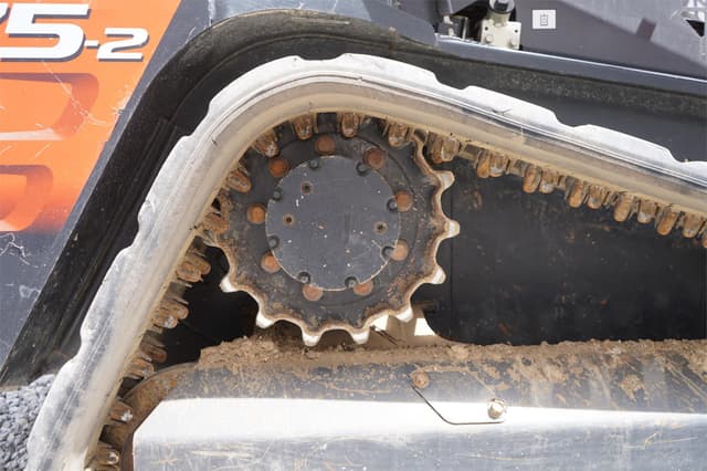 Image of Kubota SVL75-2 equipment image 3