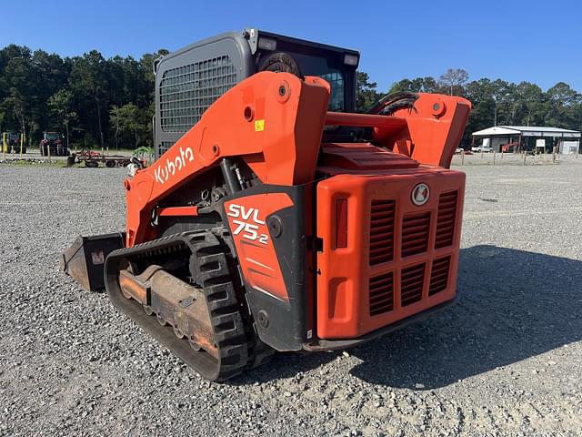 Image of Kubota SVL75-2 equipment image 2