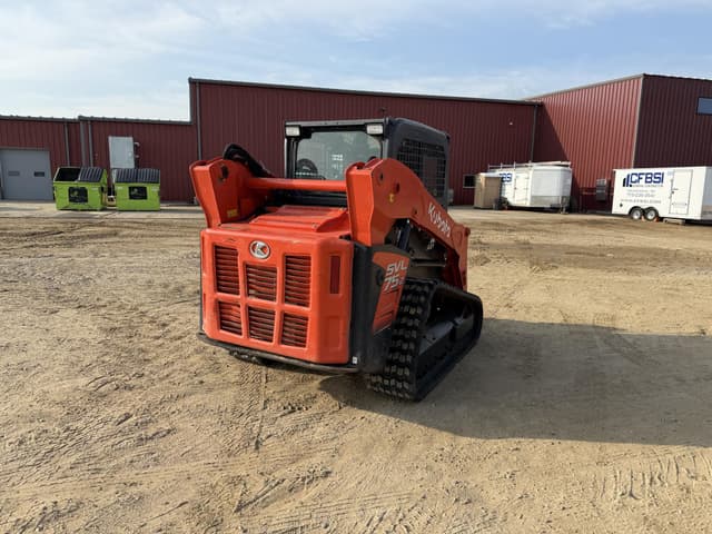 Image of Kubota SVL75-2 equipment image 2