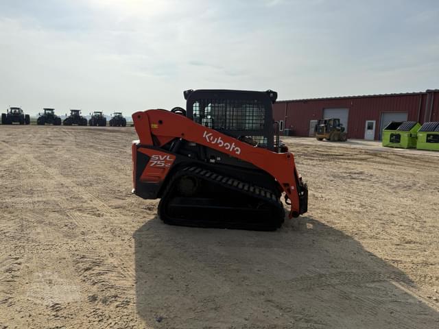 Image of Kubota SVL75-2 equipment image 4