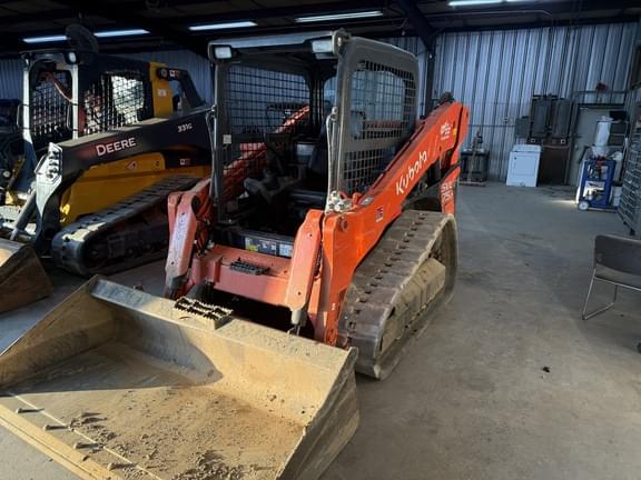 Image of Kubota SVL75-2 equipment image 2