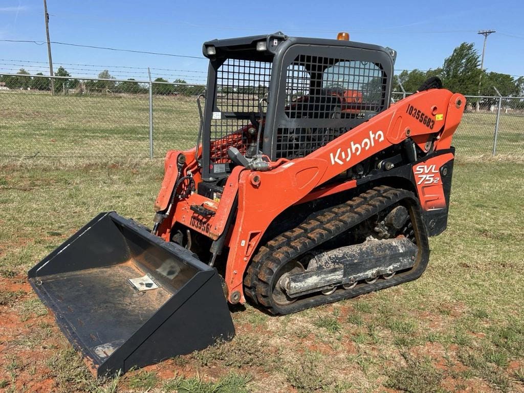 2022 Kubota SVL75-2 Equipment Image0