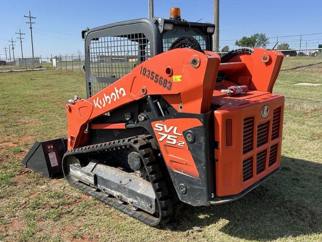 Image of Kubota SVL75-2 equipment image 2