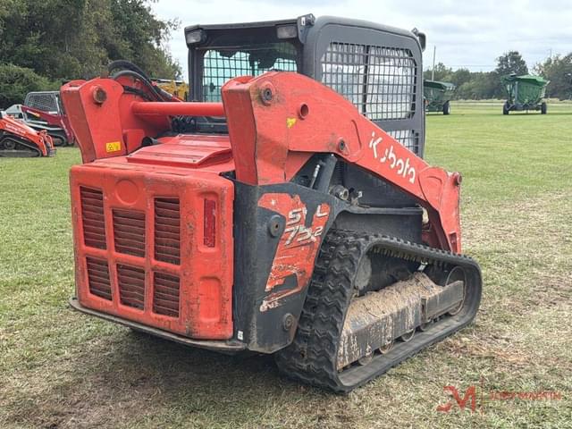 Image of Kubota SVL75-2 equipment image 2