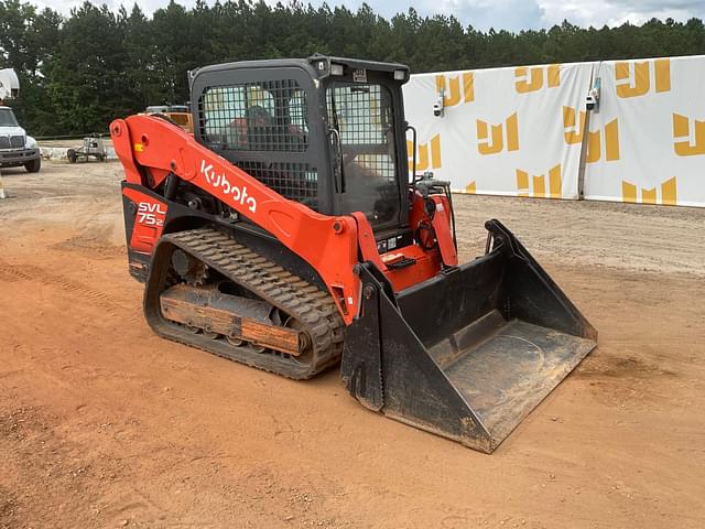 Image of Kubota SVL75-2 equipment image 2