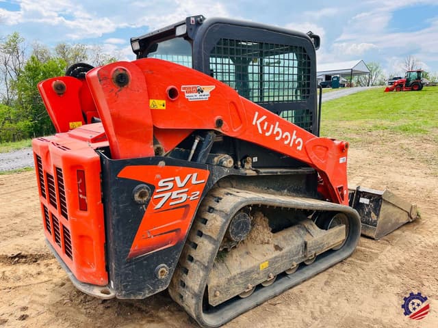 Image of Kubota SVL75-2 equipment image 2