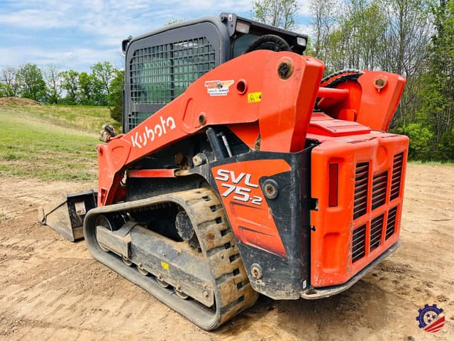 Image of Kubota SVL75-2 equipment image 4