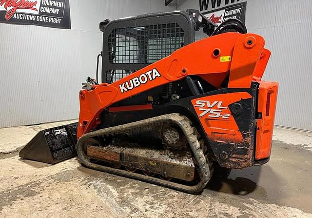 Image of Kubota SVL75-2 equipment image 2