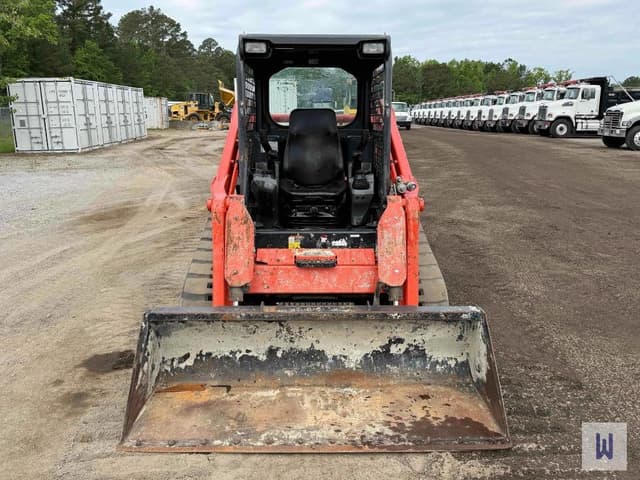 Image of Kubota SVL75-2 equipment image 2