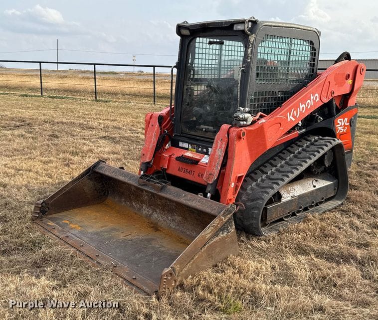 2022 Kubota SVL75-2 Equipment Image0
