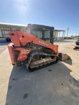 Image of Kubota SVL75 equipment image 2