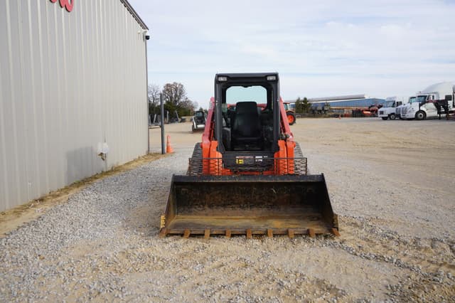 Image of Kubota SVL97-2 equipment image 2