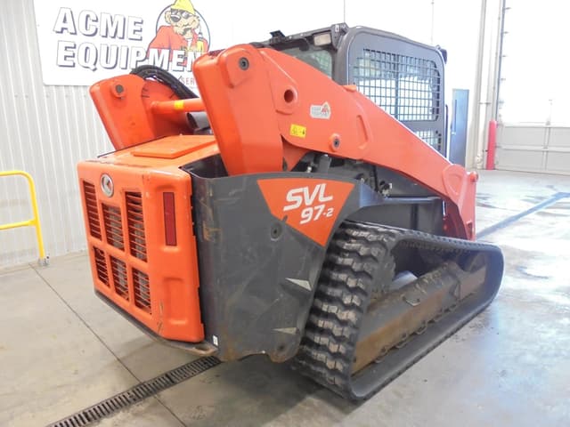Image of Kubota SVL97-2 equipment image 3