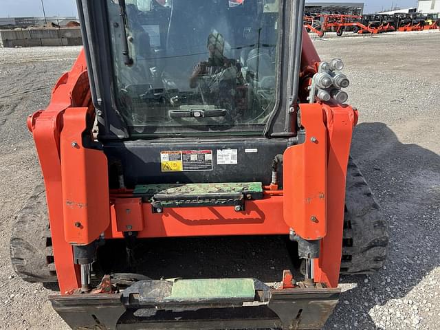 Image of Kubota SVL97-2 equipment image 2