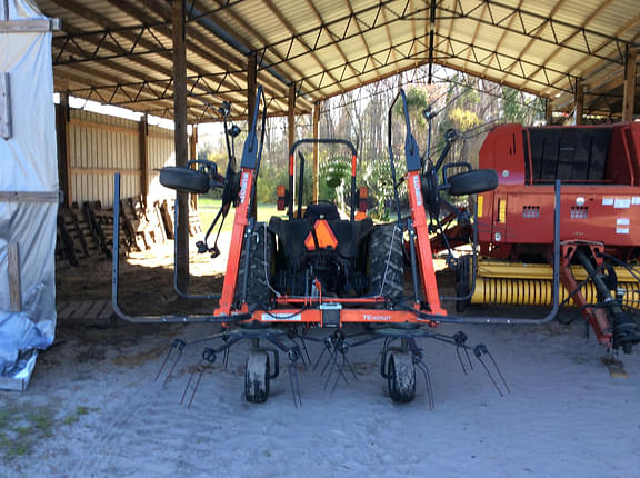 Image of Kubota TE4052T Primary Image