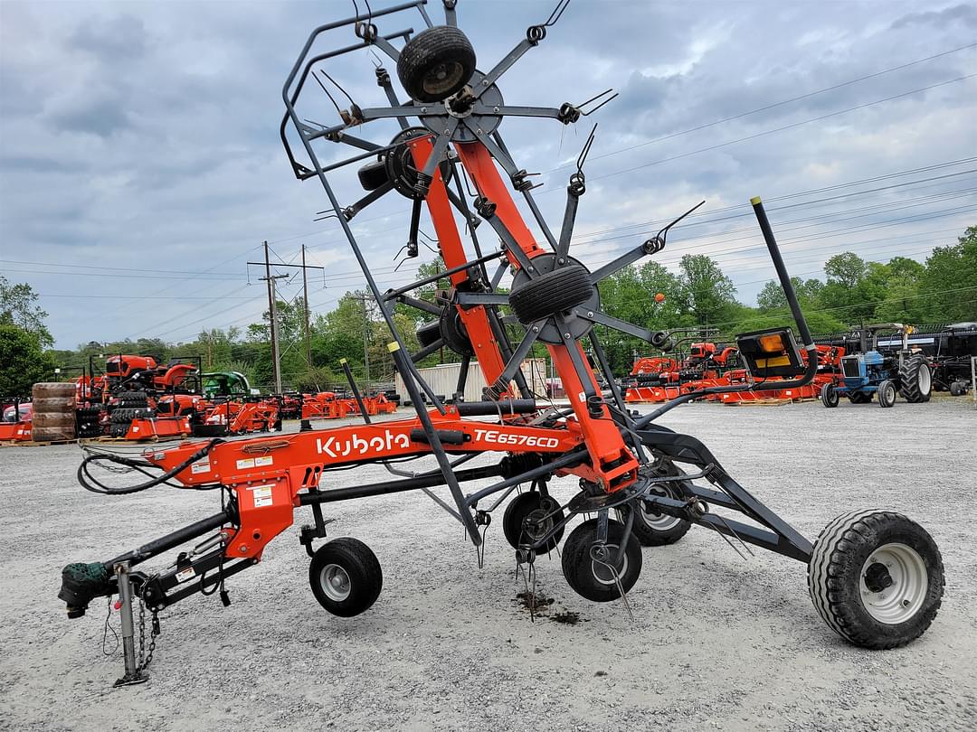 Image of Kubota TE6576CD Image 0