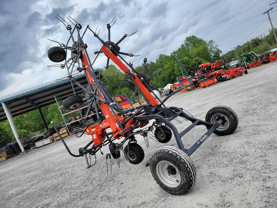Image of Kubota TE6576CD Image 1