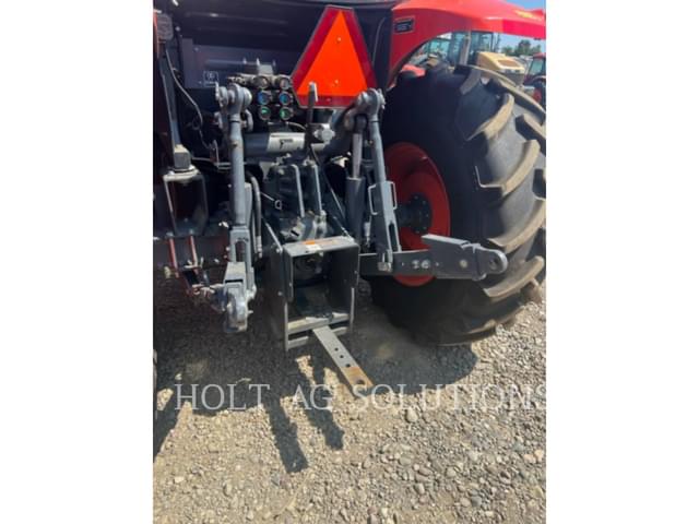 Image of Kubota M6-111 equipment image 4