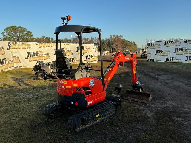 Image of Kubota U17 equipment image 4