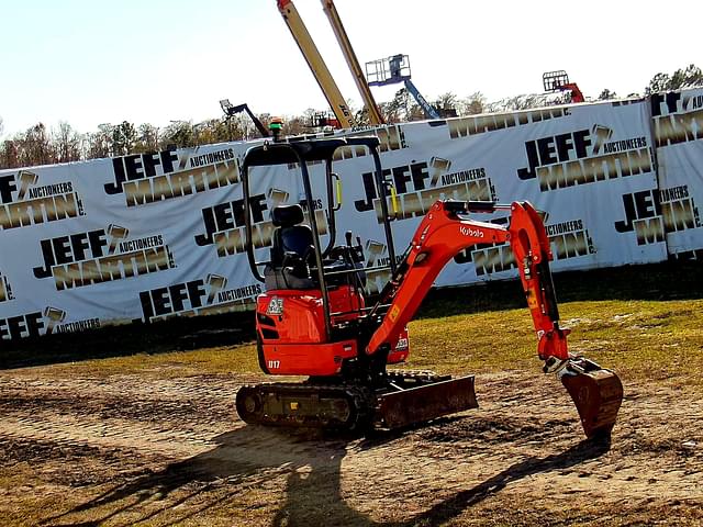 Image of Kubota U17 equipment image 2