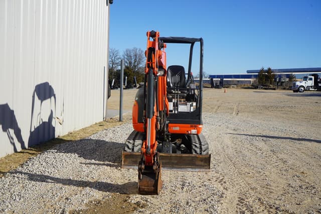 Image of Kubota U27-4 equipment image 3