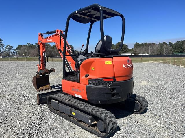 Image of Kubota U35-4 equipment image 2