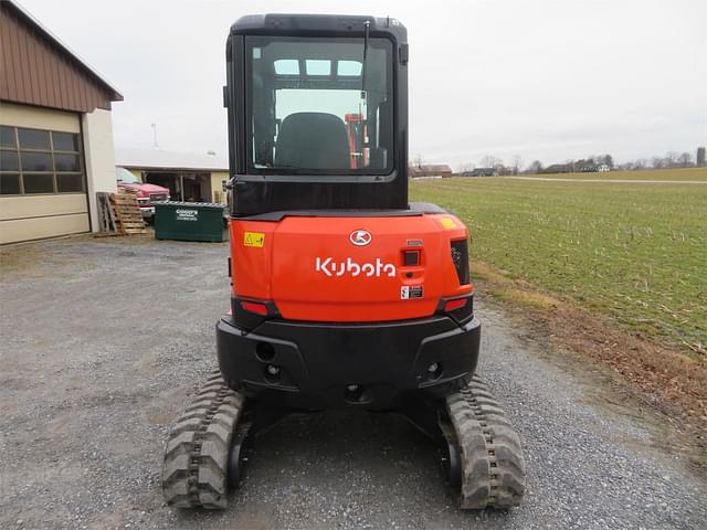 Image of Kubota U35-4 equipment image 3