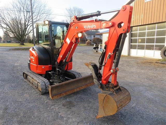 Image of Kubota U35-4 equipment image 2