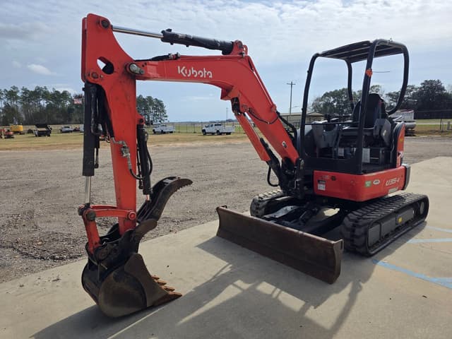 Image of Kubota U35-4 equipment image 4