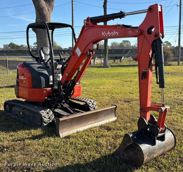 Image of Kubota U35-4 equipment image 2