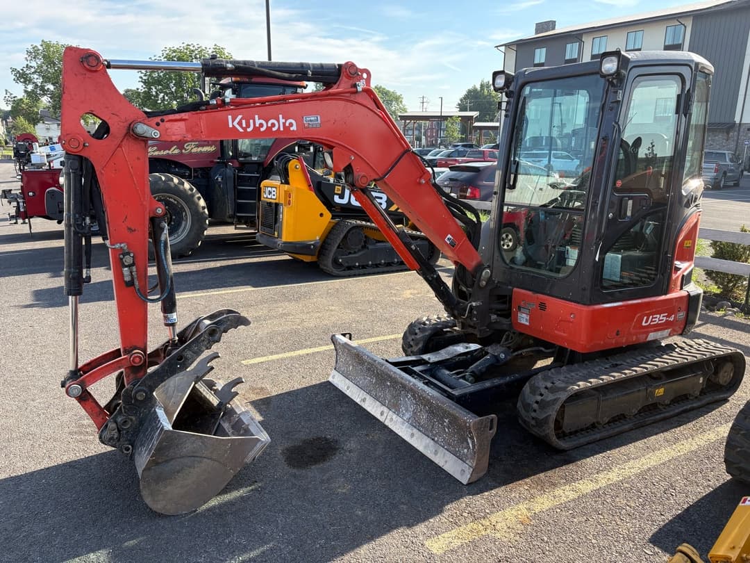 Image of Kubota U35-4R3A Image 1