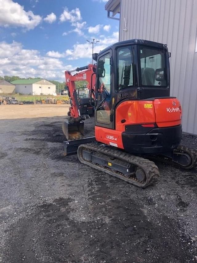 Image of Kubota U35-4 equipment image 4