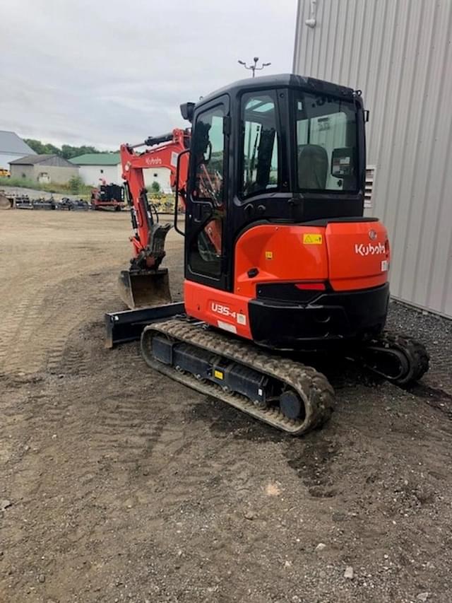 Image of Kubota U35-4 equipment image 4