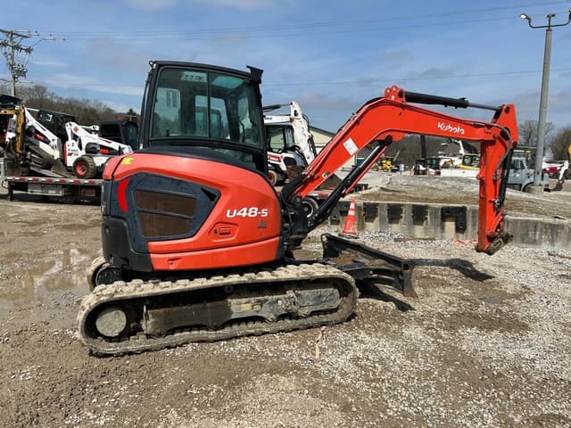 Image of Kubota U48-5 equipment image 4