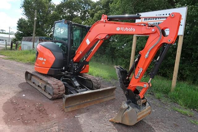 Image of Kubota U48-5 equipment image 4