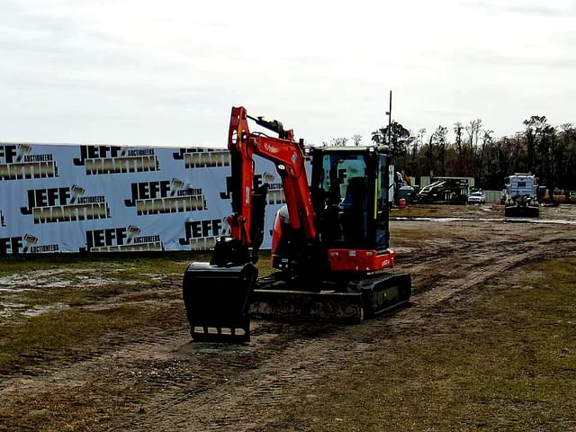 Image of Kubota U50-5 equipment image 1