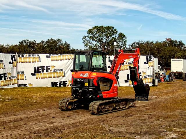 Image of Kubota U50-5 equipment image 4