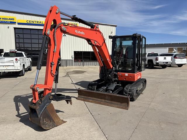 Image of Kubota U55-5 equipment image 1