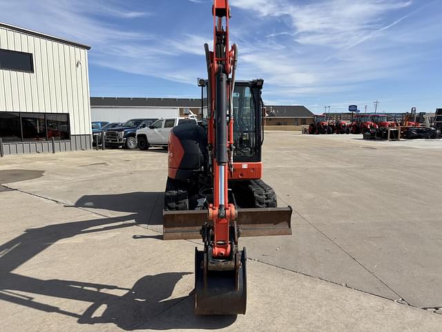 Image of Kubota U55-5 equipment image 2